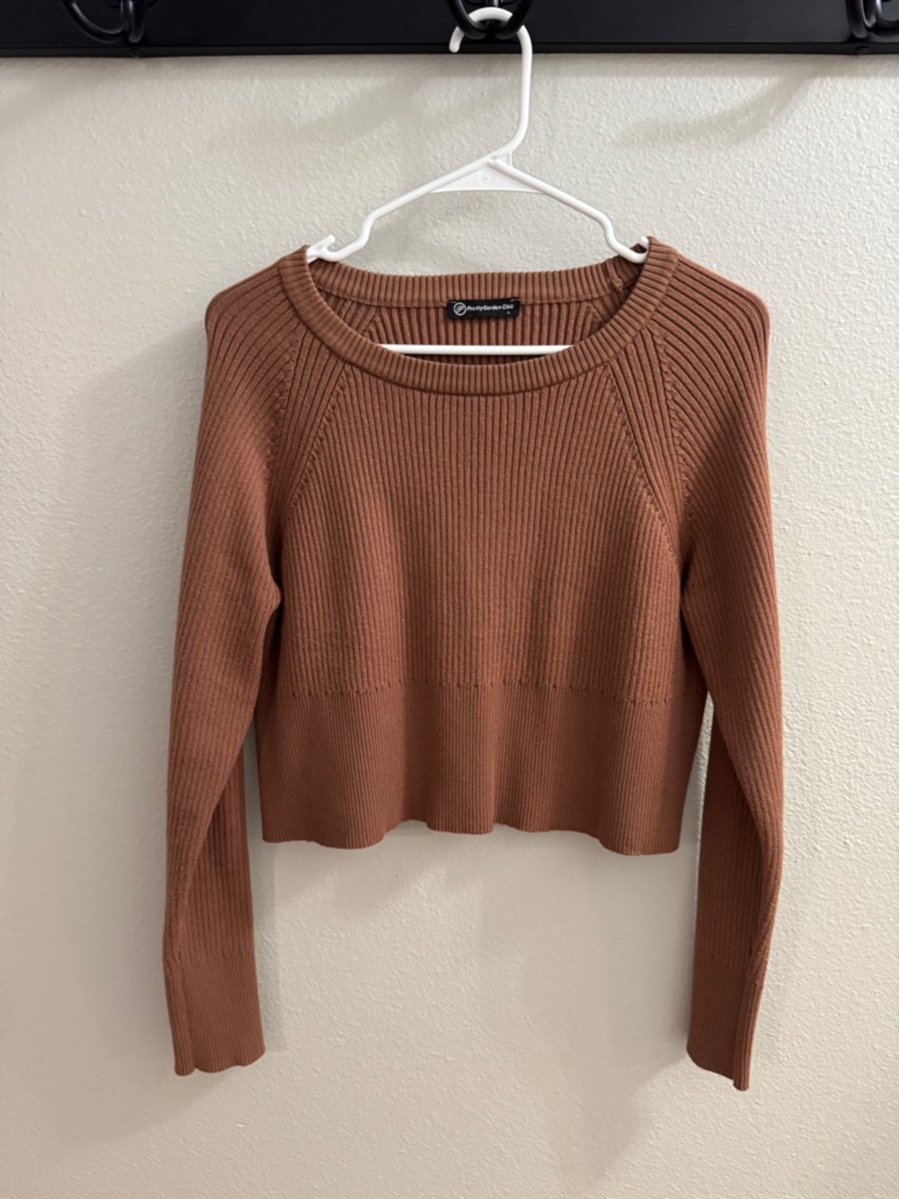 Ribbed Cropped Crewneck Sweater